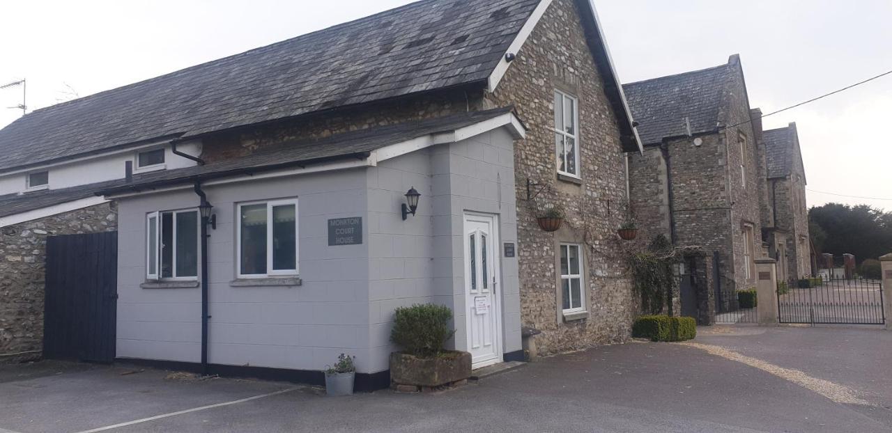 Monkton Court House B&B โฮนิทัน ภายนอก รูปภาพ